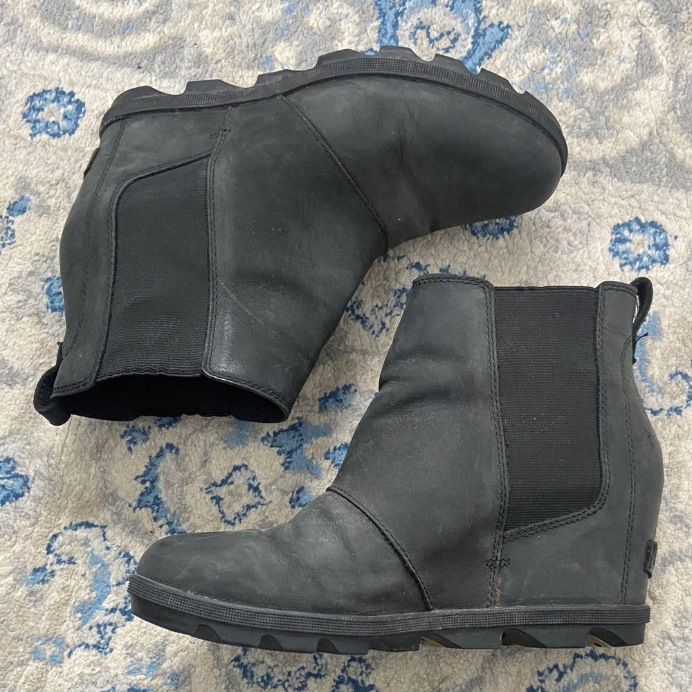 Sorel Joan of Arctic Wedge Ankle Boots - Picture 3 of 9